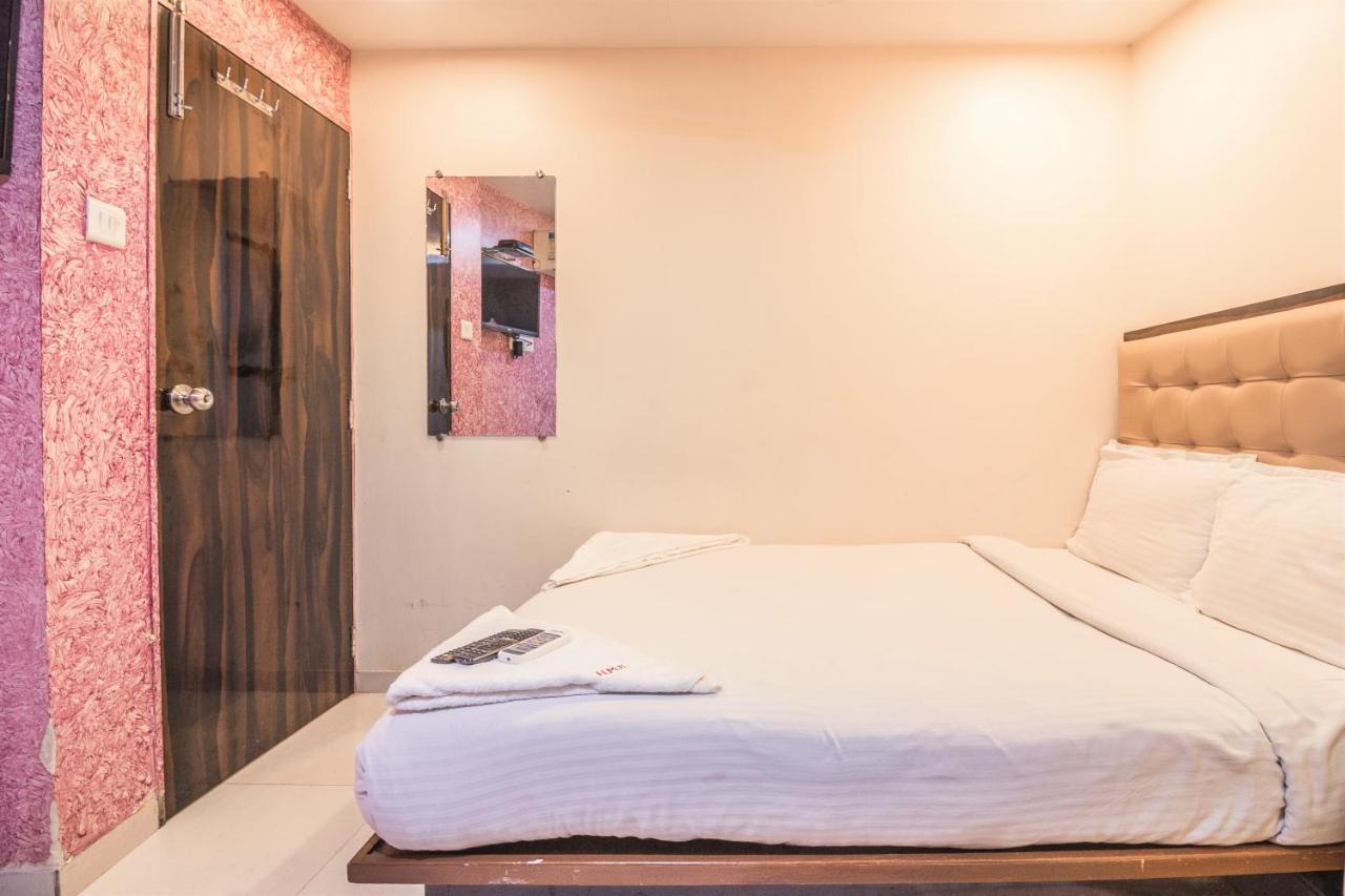 Hotel Mantra Residency Mumbai Bagian luar foto