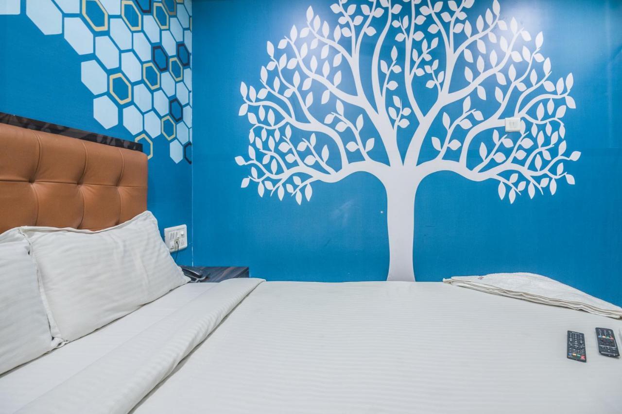Hotel Mantra Residency Mumbai Bagian luar foto